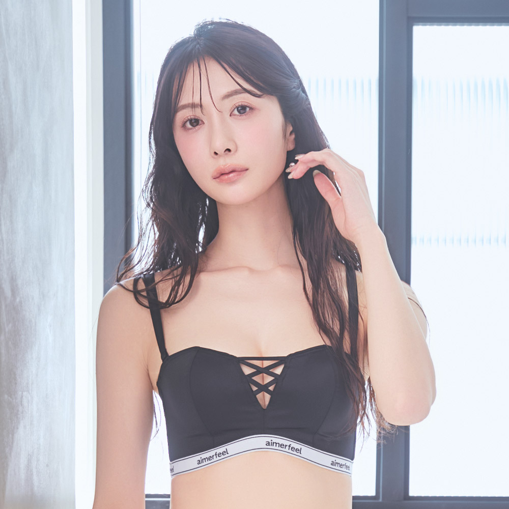 Strapless aimerfeel 하프컵 초모리 브라
